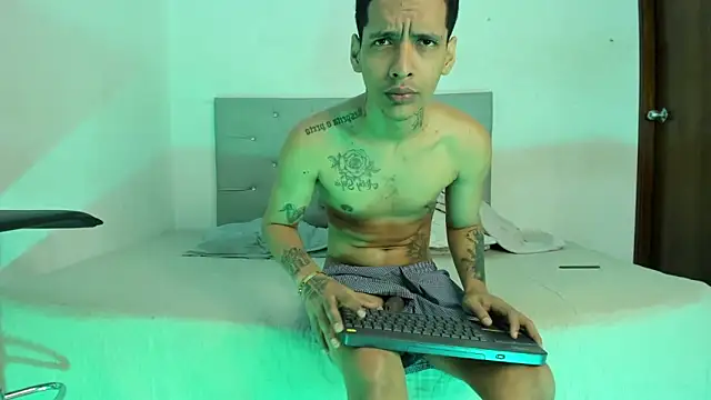 twinkDuohot online show from December 2025 07:09:02 PM