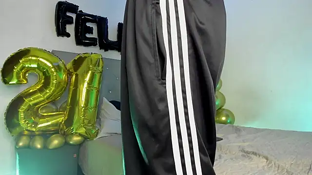 twinkDuohot online show from March 2026 01:06:02 PM