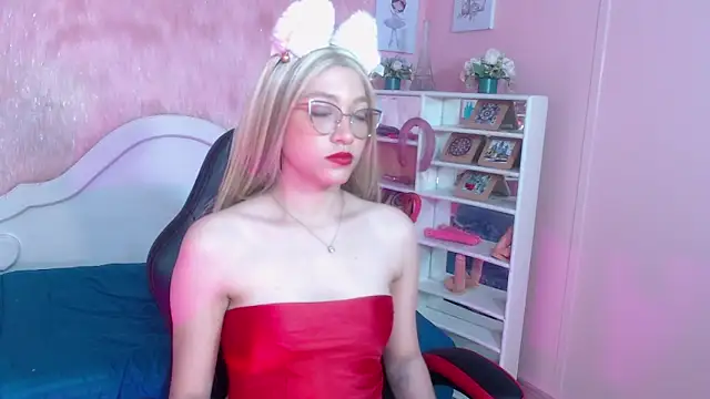 sophia arevalo online show from October 2025 03:40:02 AM
