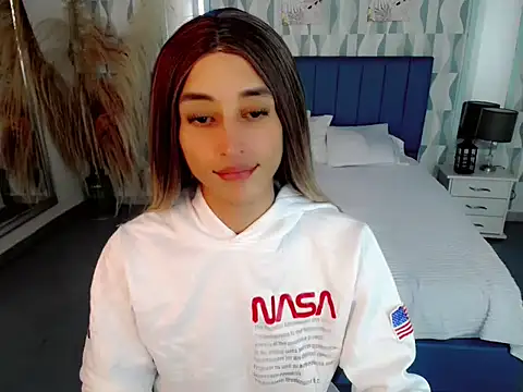 samantha bliss online show from October 2025 07:11:02 PM