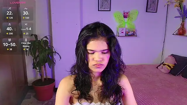 emycarver09 online show from November 2025 12:10:02 PM