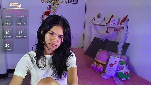 emycarver09 online show from November 2025 11:36:02 AM