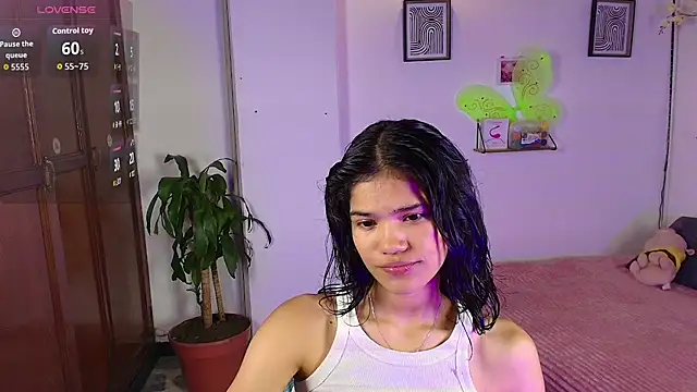 emycarver09 online show from November 2025 12:15:02 AM