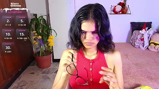 emycarver09 online show from November 2025 11:36:01 AM