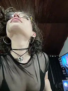 sukubo   online show from December 2025 05:29:02 AM