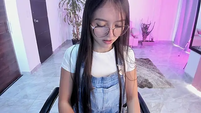 bella fox 1 online show from April 2026 02:46:01 PM