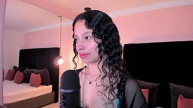 selene rousse online show from October 2025 03:37:01 AM