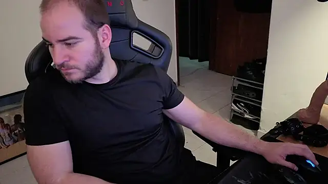 Snapshot of Paul00474 chatting on September 2025 09:21:02 PM Paul00474 online show from September 2025 09:21:02 PM