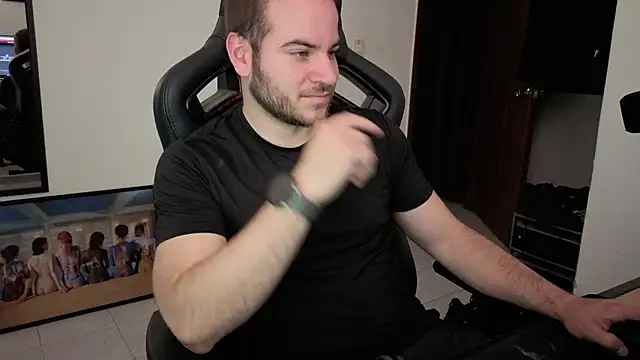 Snapshot of Paul00474 chatting on September 2025 03:26:01 PM Paul00474 online show from September 2025 03:26:01 PM