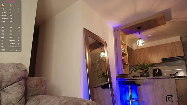 ThiagoHunk online show from September 2025 02:32:02 AM