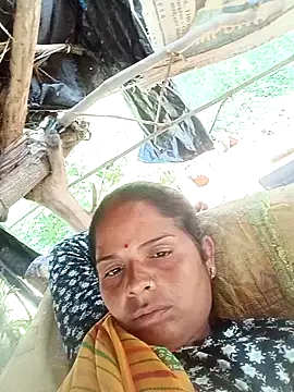 Snapshot of Sapna_cutt chatting on October 2025 04:22:01 AM Sapna cutt online show from October 2025 04:22:01 AM