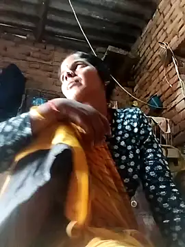 Snapshot of Sapna_cutt chatting on November 2025 04:28:02 AM Sapna cutt online show from November 2025 04:28:02 AM