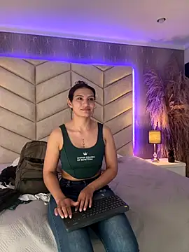 samiradoll online show from September 2025 02:45:01 PM