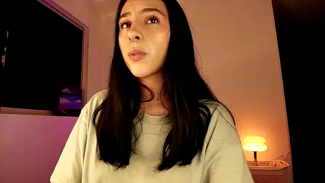 Snapshot of violethun_ chatting on October 2025 04:10:01 AM violethun online show from October 2025 04:10:01 AM