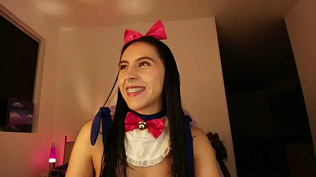 Snapshot of violethun_ chatting on October 2025 04:35:02 AM violethun online show from October 2025 04:35:02 AM