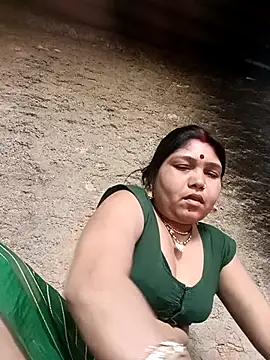 Snapshot of Rashili_jaan chatting on April 2026 02:40:02 AM Rashili jaan online show from April 2026 02:40:02 AM