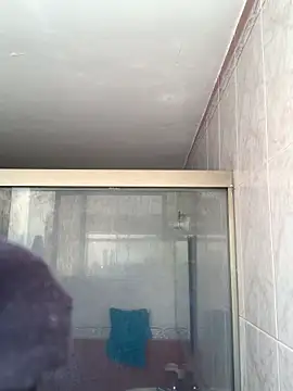 Snapshot of La-Gatatrans chatting on October 2025 04:19:02 PM La-Gatatrans online show from October 2025 04:19:02 PM