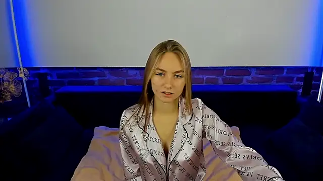 MilaAddams online show from October 2025 06:02:02 AM