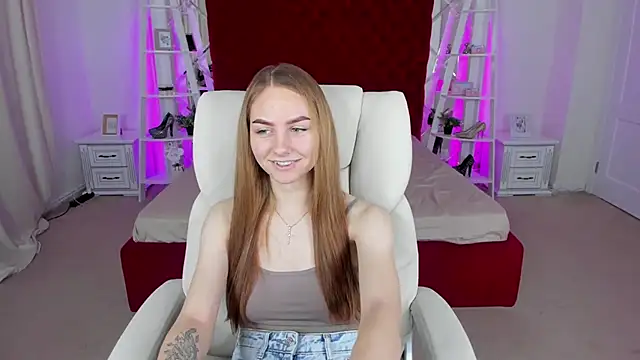 Snapshot of MilaAddams chatting on May 2026 06:07:02 PM MilaAddams online show from May 2026 06:07:02 PM