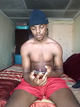 Snapshot of Hluga_25 chatting on February 2026 04:32:01 AM Hluga 25 online show from February 2026 04:32:01 AM