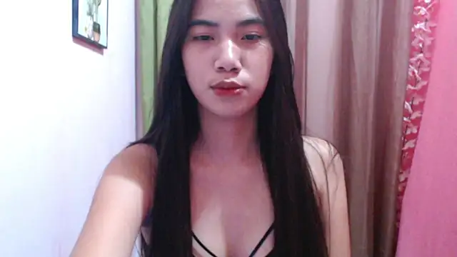 Snapshot of Shy_SexyLady chatting on October 2025 01:48:02 PM Shy SexyLady online show from October 2025 01:48:02 PM