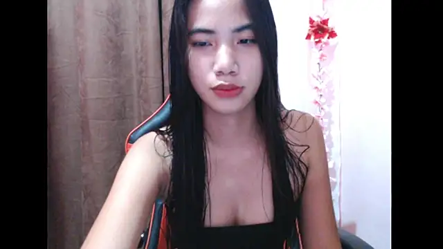 Snapshot of Shy_SexyLady chatting on October 2025 03:52:02 AM Shy SexyLady online show from October 2025 03:52:02 AM