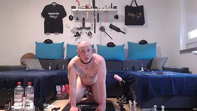 Sklave-Sille online show from April 2026 05:03:01 PM