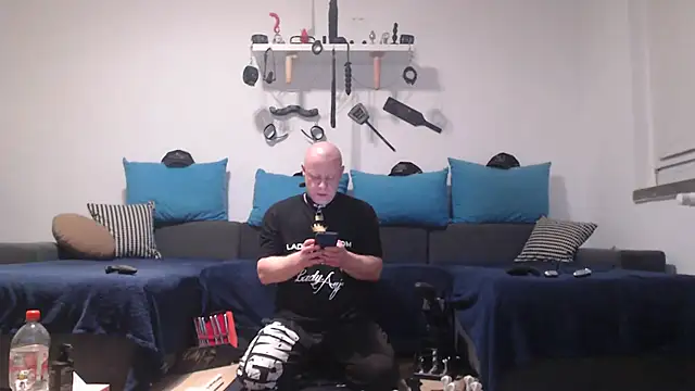 Sklave-Sille online show from February 2026 06:17:02 PM