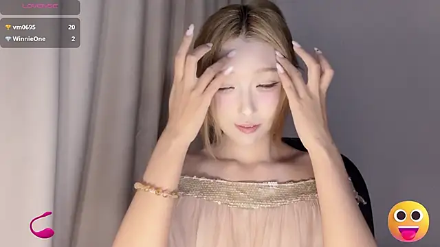 Snapshot of Winnie666- chatting on September 2025 02:50:01 PM Winnie666- online show from September 2025 02:50:01 PM