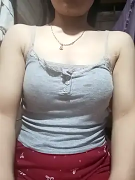 LucyyLy online show from April 2026 11:23:02 PM