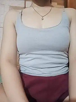 LucyyLy online show from May 2026 04:19:02 AM