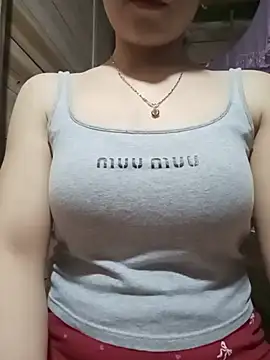 LucyyLy online show from June 2026 12:38:02 PM