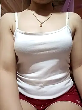 LucyyLy online show from March 2026 05:08:02 AM