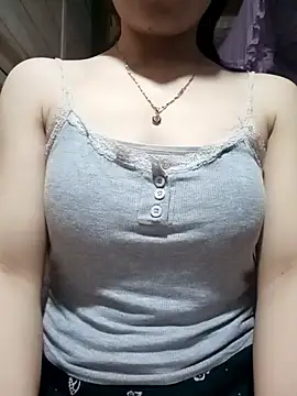 LucyyLy online show from June 2026 12:40:01 AM