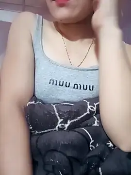 LucyyLy online show from January 2026 03:43:02 AM