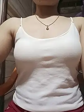 LucyyLy online show from May 2026 12:13:02 PM
