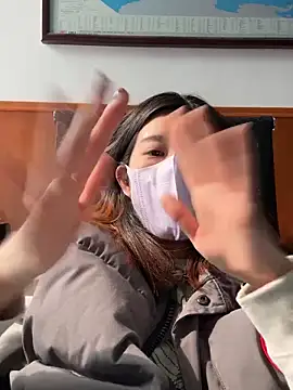 Snapshot of Lulu125216 chatting on October 2025 04:35:02 AM Lulu125216 online show from October 2025 04:35:02 AM