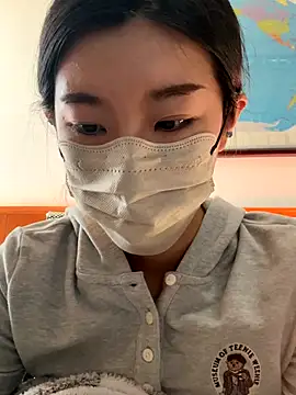 Snapshot of Lulu125216 chatting on November 2025 04:35:02 AM Lulu125216 online show from November 2025 04:35:02 AM