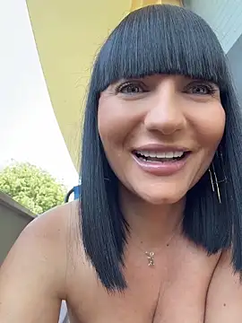 MysticCleo online show from May 2026 11:42:01 AM