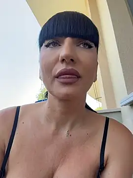 Snapshot of MysticCleo chatting on July 2026 10:34:02 AM MysticCleo online show from July 2026 10:34:02 AM