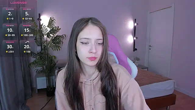 Snapshot of Belle_Wa1ker chatting on November 2025 01:04:02 AM Belle Wa1ker online show from November 2025 01:04:02 AM