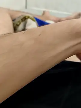 Snapshot of Yazaza1999 chatting on October 2025 01:35:01 PM Yazaza1999 online show from October 2025 01:35:01 PM