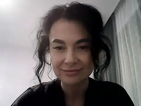 Snapshot of Maylissee chatting on November 2025 12:20:01 PM Maylissee online show from November 2025 12:20:01 PM