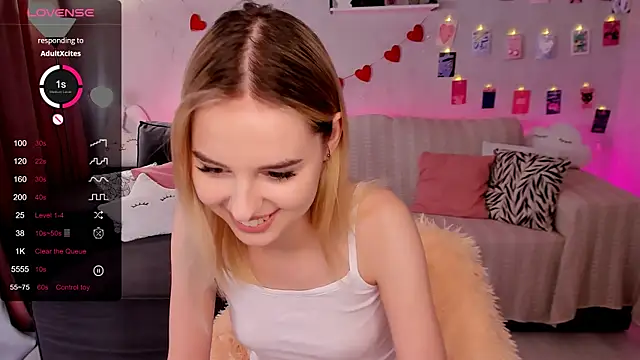 Snapshot of LillianShine chatting on January 2026 11:03:01 AM LillianShine online show from January 2026 11:03:01 AM