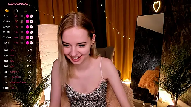 LillianShine online show from April 2026 08:48:02 AM