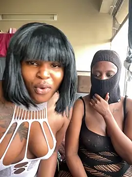 Snapshot of houseforsex chatting on November 2025 01:47:02 PM houseforsex online show from November 2025 01:47:02 PM