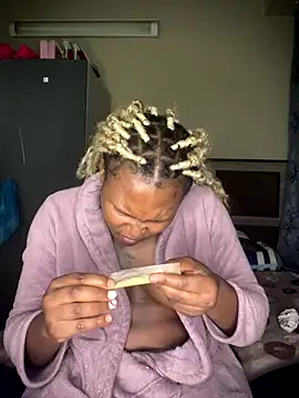 Snapshot of houseforsex chatting on October 2025 06:29:02 PM houseforsex online show from October 2025 06:29:02 PM