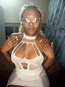 Snapshot of houseforsex chatting on October 2025 12:00:02 AM houseforsex online show from October 2025 12:00:02 AM