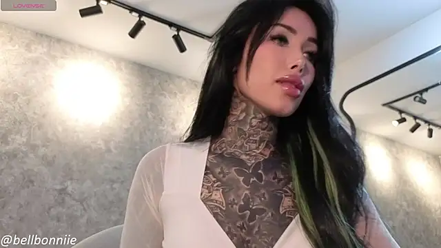 belllbonniie online show from November 2025 02:26:01 AM