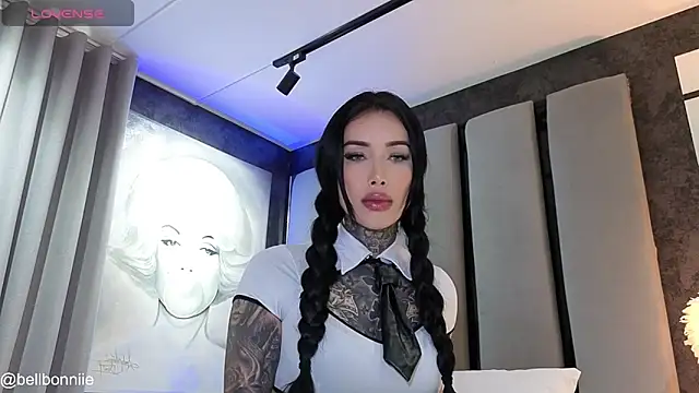 belllbonniie online show from February 2026 08:18:01 PM